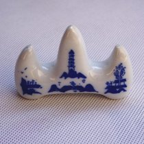  Mountain-shaped pen holder Ceramic pen holder Four treasures of Wenfang Blue and white porcelain pen holder Pen holder brush holder Pen mountain calligraphy and painting utensils