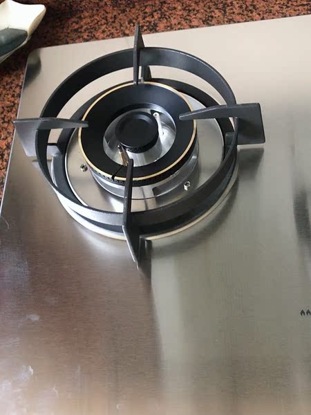 万和C5L90嵌入式煤气灶