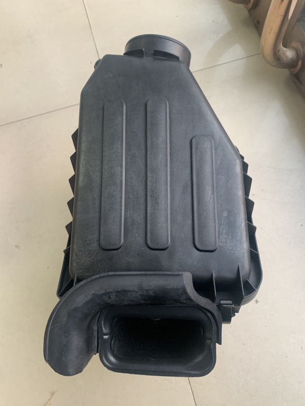 Jeep Wrangler Jk3.63.0 Displacement Gasoline Car Air Filter Box Air Filter Shell Air Filter Upper Cover Original Factory Jeep Wrangler Jk3.63.0 Displacement Gasoline Car Air Filter Box Air Filter Shell Air Filter Upper Cover Original Factory