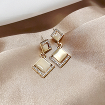 Han Edition Retro 925 Silver Needle Geometric Earrings Woman Temperament Cat Eye Block Commute Ear Nail Personality Lukewarm Wind Ear Pendant