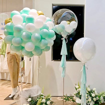 Macarrontivlan storefront opening mall active placement of hot air balloon air floating column road leading clothing store decoration