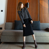 2021 new womens autumn clothing Net red temperament small fragrant wind age age slim senior sense knitted skirt two-piece suit