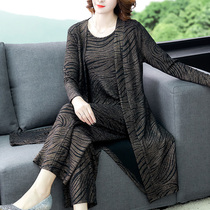 Large size womens clothing 2021 new spring and autumn fashion middle-aged mother three-piece suit silk mulberry silk popular this year