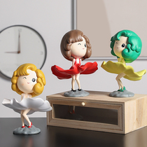 Simple creative Marilyn Monroe characters put in a living room Wine cabinet TV cabinet room desktop luxury decoration
