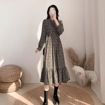 Spring clothing 2021 new long style small flower skirt snowspun long dress female French style small crumbed with dress retro Hepburn