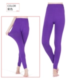 Расширить высокие хлопковые осенние брюки.