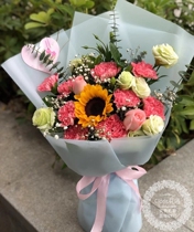 Carnation lily bouquet in Hanbin District Ankang City Shaanxi Province