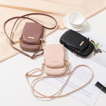 Where the elements 2021 new minimis about 100 hitch a soft leather phone bag womens single shoulder inclined satchel with a little fresh bag to send a mothers money