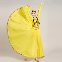 Xinjiang dance plays out with new opening dance big swing dress performance to serve female Uyghur ethnic minority performers