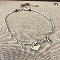 Country now doesnt depress Spains small crowdboomer UNOde50 Jean Loving Necklace Valentines Day Love