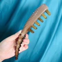 A horn and a comb round super comfortable plateau white Yak horn massage comb
