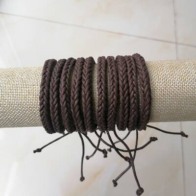 A simple, elegant, versatile, retro and trendy square bracelet made of eight-strand wax rope for foreign trade. Clearance sale