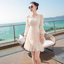 Light ripened wind name Yuanyuan 2021 Early spring new womens dress V collar Long sleeves Short skirt Short Waist Lotus Leaf lace with dress