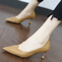 Hong Kong pointed high heels single shoes spring and Autumn Europe and the United States shallow mouth 6c small heels 2020 new fine-heeled cat heels