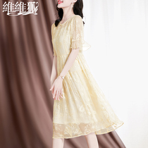 Rework embroidered mulberry silk one-piece dress woman 2022 new summer clothing middle aged mother foreign gas mulberry silk short sleeve skirt