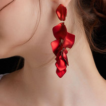 Lingda European and American retro earrings holiday style fashion earrings ins exaggerated personality earrings dark fragrance Red