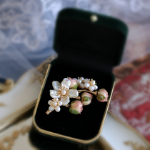 Autumn and winter sweater jacket brooch female temperament natural freshwater pearl pin decoration eternal flower buckle corsage