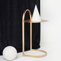 Naso That Nordic simple bedside edge European Wrought iron table A few corners a few creative side tables