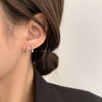 Retro niche chain ear buckle female simple small temperament cold wind earrings 2021 New Tide earrings earrings