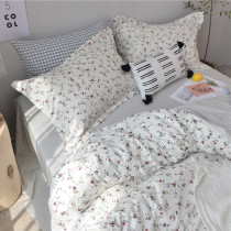  Simple small fresh pastoral floral four-piece bedding Dormitory pure cotton 1 2m single bed three-piece set