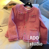 Down jacket small fragrant wind jacket woman 2022 spring autumn new pink coarse flower with round collar wool-side temperament 100 lap blouses