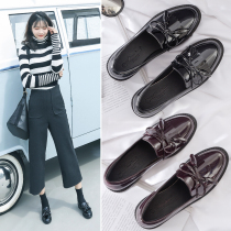 Hong Kong fashion brand British style small leather shoes womens 2021 new spring joker single shoes flat tassel retro loafers