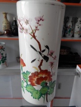 Lingyu Tang_ _ Cultural Revolution porcelain Cultural Revolution era Hand-painted flowers and birds Hat tube Cultural Revolution porcelain collection Nostalgic package Old fidelity