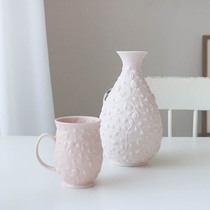 W1962 Outlet Europe Matt Pink Reliefs Small Rose Vines Strips Retro Mark Cup of Glass Girl Cups