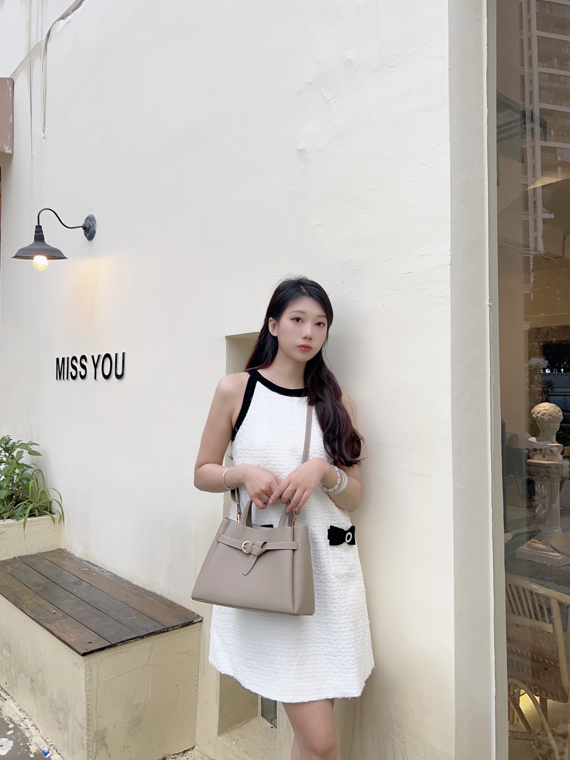 百丽质感真皮大容量托特包 牛皮材质高级耐磨 大容量装下电脑文件