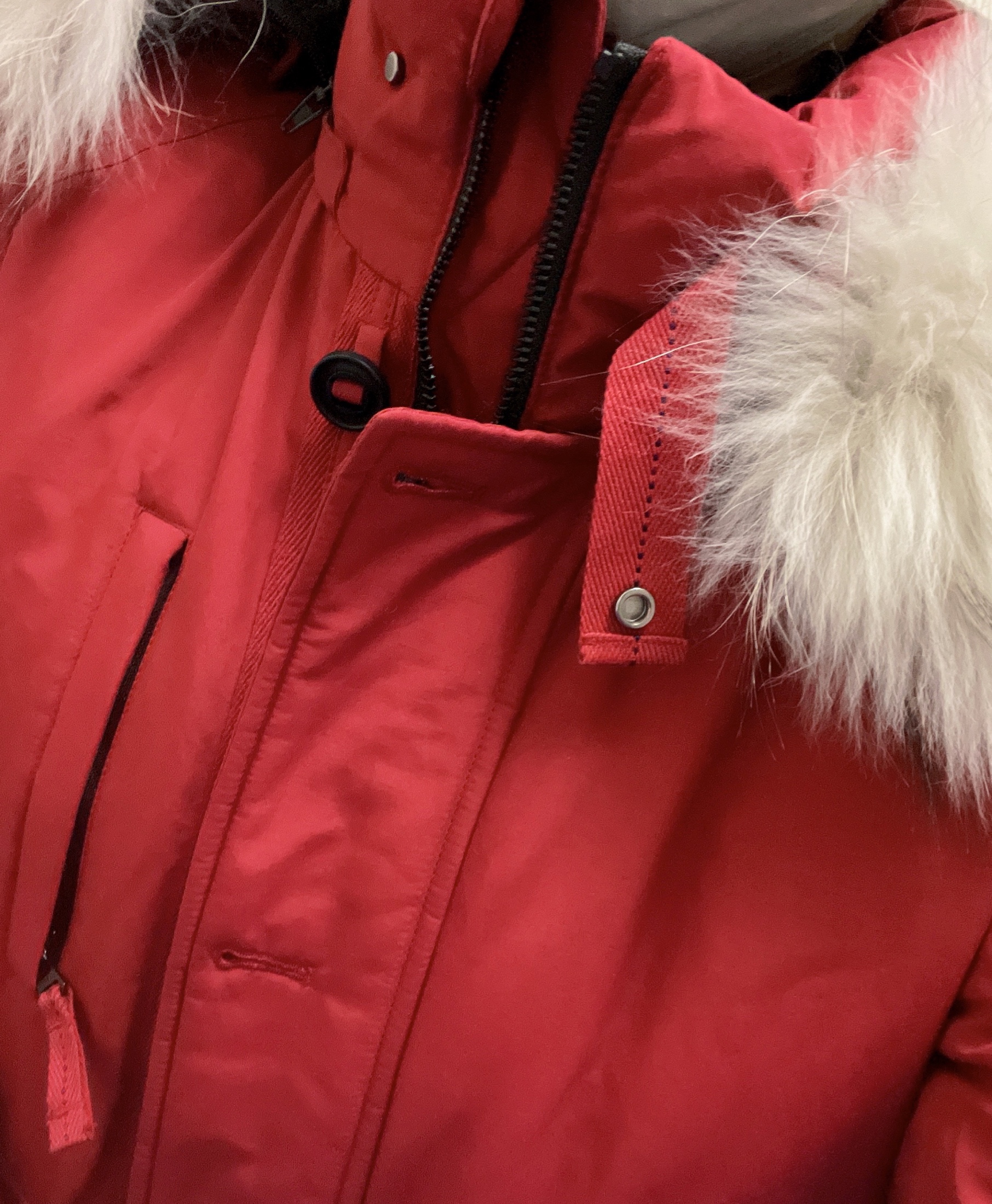 综合吐槽哈吉斯？羽绒服优缺点如何?看一看?少上当