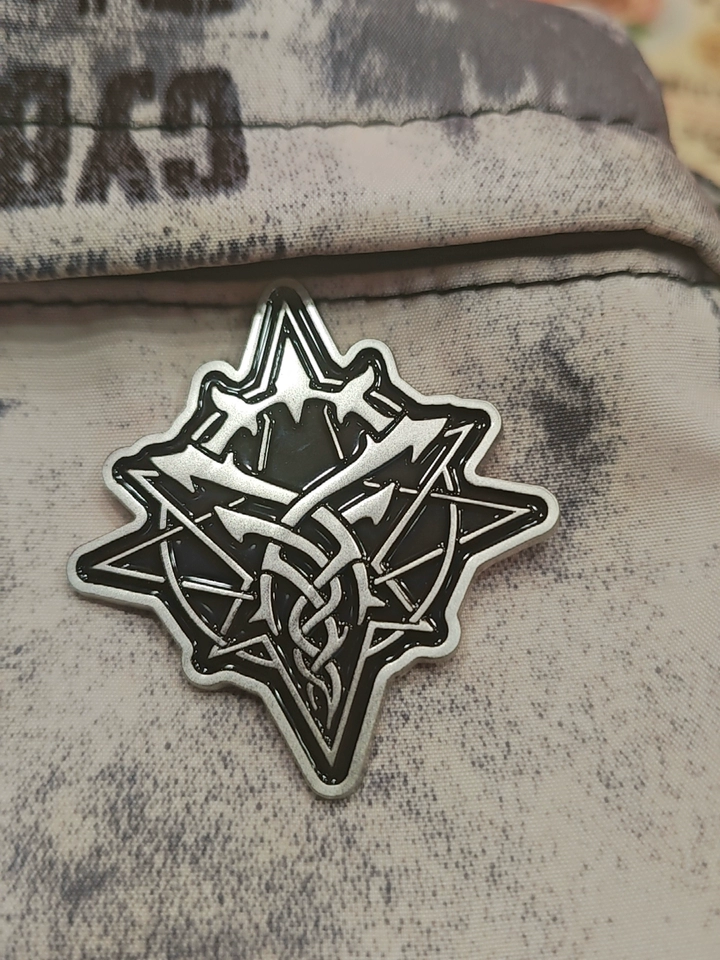 Lord of the Mysteries sacred emblem metal badge detail image 10