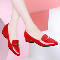 Red low heel single shoes pointed fashion patent leather summer 2021 new autumn shoes shallow mouth short heel size ladies ladyshoes