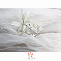 (Rhinestone pearl lace bow)Beautiful high-end wedding wedding bride bridesmaid sister bracelet flower wrist