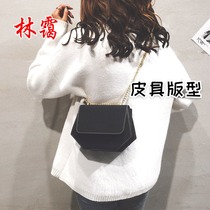 diy handmade leather goods ladies one shoulder cross-body bag acrylic version drawing leather art leather made template paper plaid