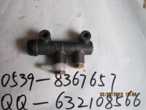 Futian Zongshen Longxin tricycle 150 200 brake pump oil brake pump brake master cylinder original parts