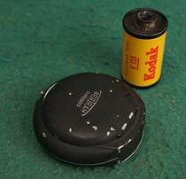 Pocket-type LIGHT METER-BERTRAM CHRESTAR