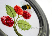 Three-dimensional embroidery material bag set bag old gray purple round wood photo frame decorative painting Three-dimensional embroidery bee tutorial