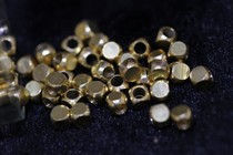 620 pure bronze Tibetan Buddhist pearl accessories small square beads pair of holes and diameters are 0 4cm