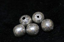 925 silver made of old Tibetan Buddhist pearl accessories side carved light bead diameter of 1cm