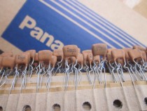 Panasonic CBB metallized Film Capacitors 0 0056uf50v 0 0056uf 562 p = 5mm