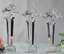 Crystal trophy custom spot custom trophy medals High-grade gifts Crystal horse head trophy lettering