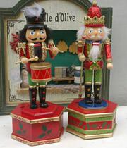 Temporary shortage of wooden painted music Suzuki Peach Clips Walnuts Decoration Pendulum Birthday Present Single Price