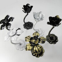 Clothing store hangers on the wall hanging positive side hanging hook Pastoral flower type Wrought iron hook Flower type hook