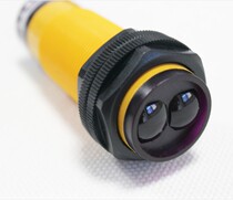 Authorized E3F3-R4N2 infrared photoelectric switch feedback reflective DC three-wire NPN normally open strip board M30