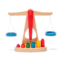 Childrens balance scale toy Wooden baby early education puzzle enlightenment toy Montessori teaching aids 1 year old 