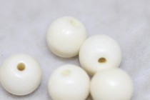 Tibetan Buddhist pearl accessories Tibetan beef bone apple round pearl pair holes with 1 15cm diameter of 1 35cm