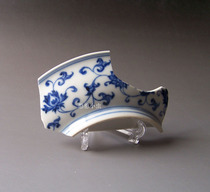 1606 Yongle blue and white flowers and fruit pattern porcelain pieces of Yongle official kiln