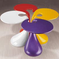 Small teardrop petal coffee table Creative features mini coffee table FRP corner few living room side table Sofa side few