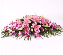  Conference table flowers podium flowers celebration business meeting flowers Shanghai flower shop send flowers to the same city often come flowers