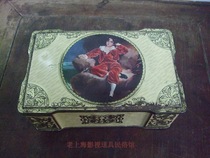 The old iron barrel of old iron barrel of old iron box of nostalgia box can be decorated props photography display